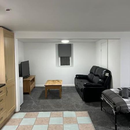 Studio Flat Twin - Town Centre Merthyr Tydfil Exteriér fotografie
